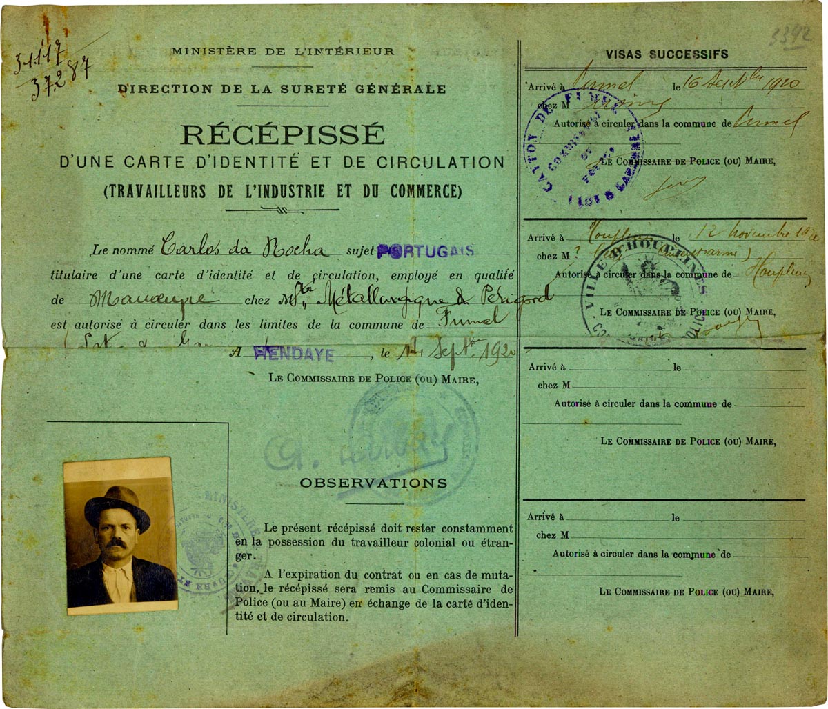 Récépissés de cartes d'identité et de circulation pour les travailleurs de l'industrie et du commerce, étrangers et coloniaux, 1916-1920. Archives municipales de Pérenchies - 2PER_I14