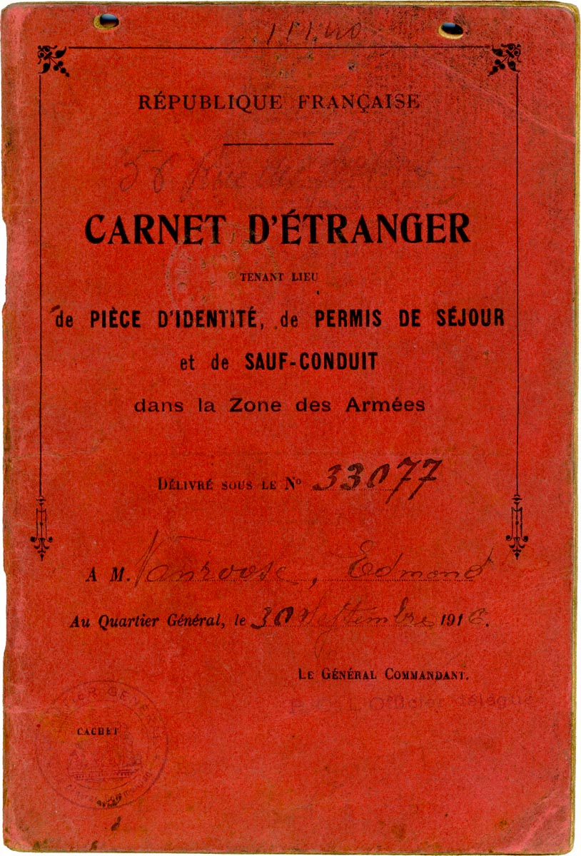 Carnet d'étranger tenant lieu de pièce d'identité, de permis de séjour et de sauf-conduit dans la zone des Armées, 30 septembre 1916. Archives municipales de Pérenchies - 2PER_I14