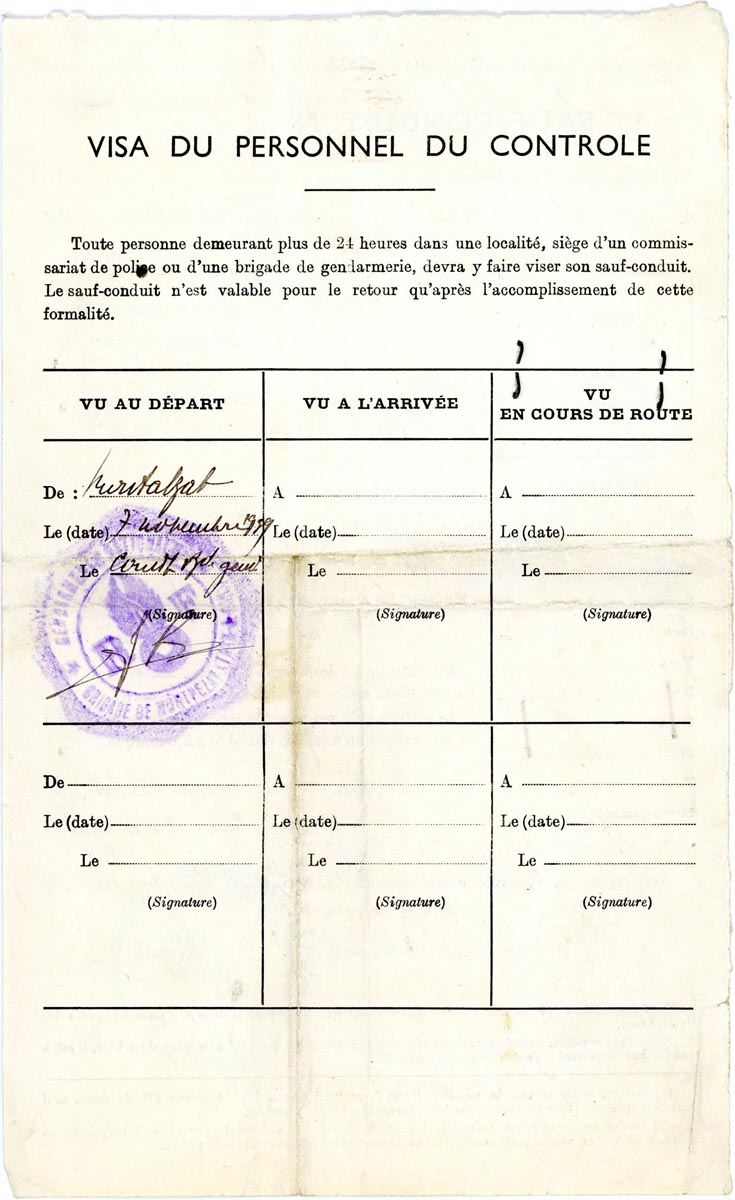 Sauf-conduits et laissez-passer tenant lieu de passeport, 1939. Archives municipales de Pérenchies - 4PER_H73