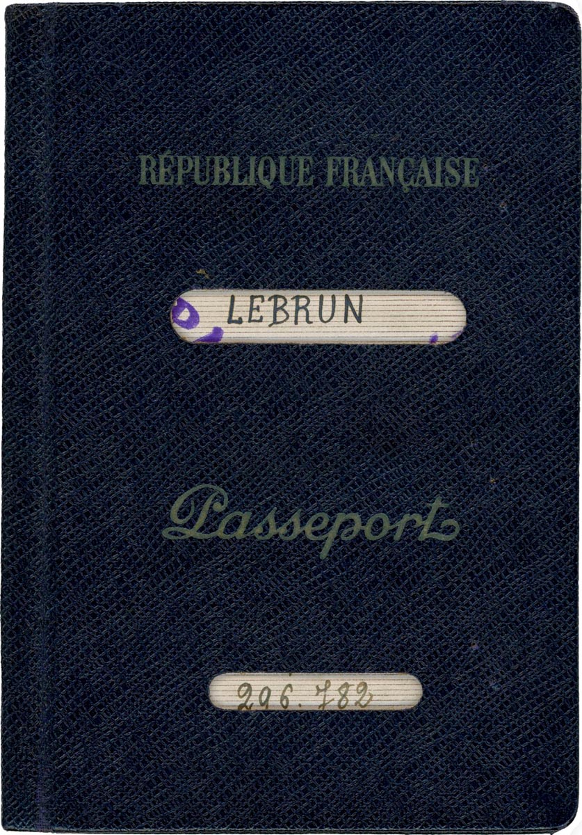 Passeport de Léontine Lebrun, 14 août 1956. Archives municipales de Quesnoy-sur-Deûle – 1QSD_Z266
