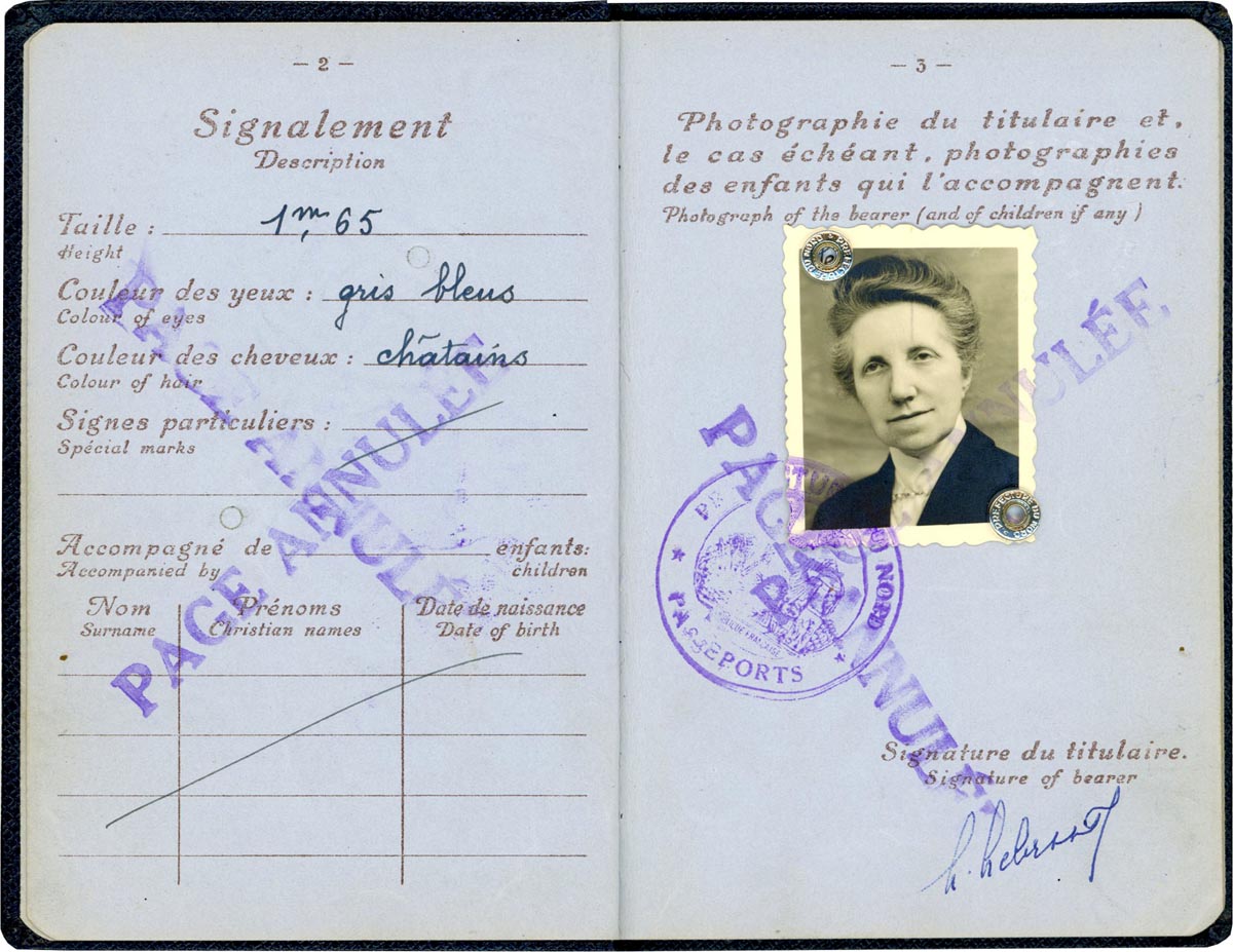 Passeport de Léontine Lebrun, 14 août 1956. Archives municipales de Quesnoy-sur-Deûle – 1QSD_Z266