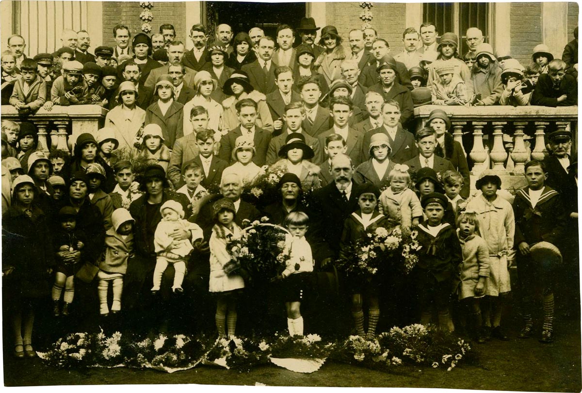 Noces d’or des époux Deraeve–Dejonghe à Marquette-lez-Lille, 28 septembre 1930. Archives municipales de Marquette-lez-Lille - 4MAR_K12